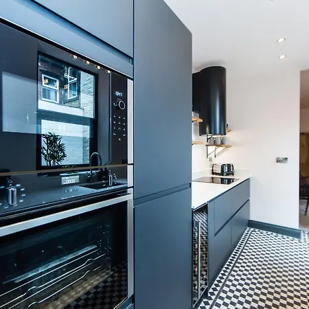 Craven By Casa Del Artista - 4 Bedroom Luxury House - בית נופש