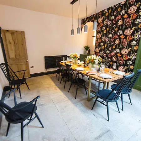Dom wakacyjny Casa Craven By Casa Del Artista, 4 Bedroom Designer *