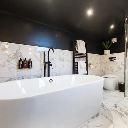 Semesterbostad Craven By Casa Del Artista - 4 Bedroom Luxury House -