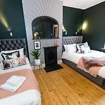 Casa Craven By Casa Del Artista, 4 Bedroom Designer Semesterbostad